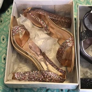 Brand new Cape Robbin pink glitter heel